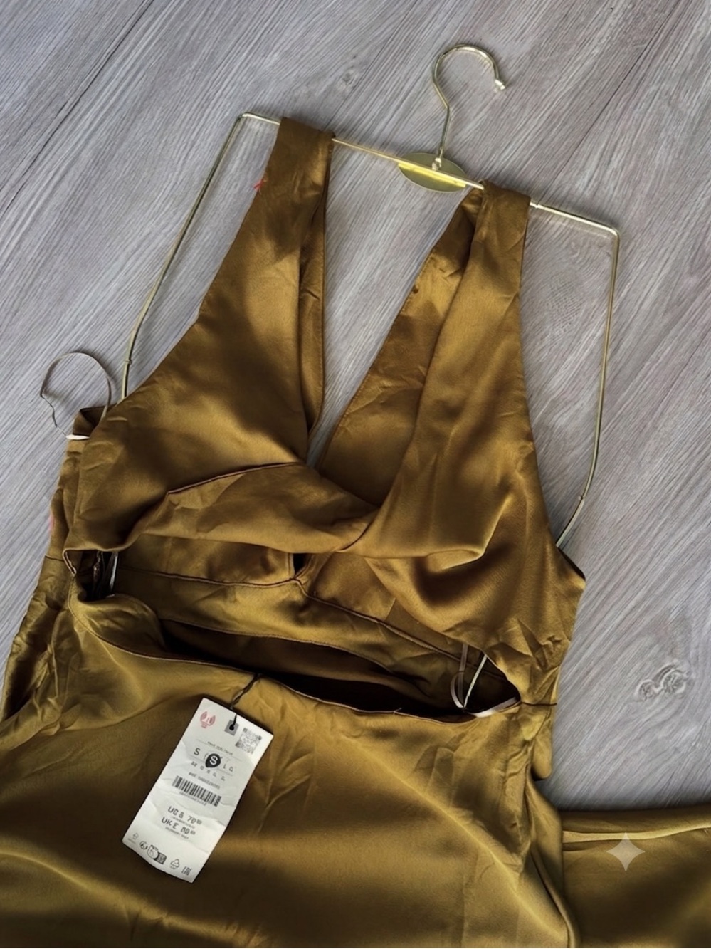 Zara Olive Satin V-Neck Maxi Dress - Picture 2 of 10